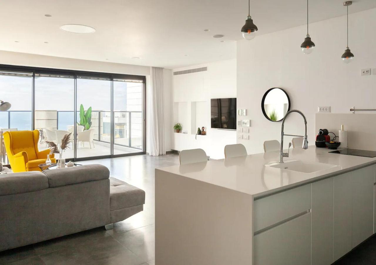 Oַ&O Group- Luxury Penthouse Jacuzzi Sea 36 Floor Bat Yam Exterior foto