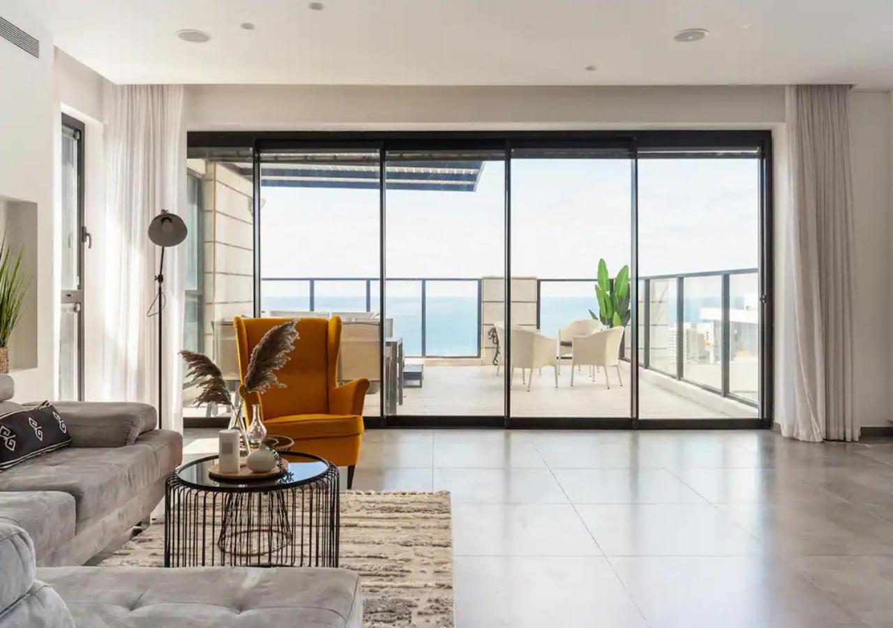 Oַ&O Group- Luxury Penthouse Jacuzzi Sea 36 Floor Bat Yam Exterior foto