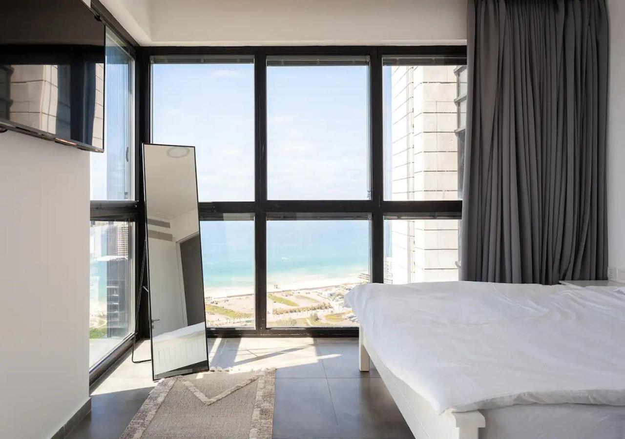 Oַ&O Group- Luxury Penthouse Jacuzzi Sea 36 Floor Bat Yam Exterior foto