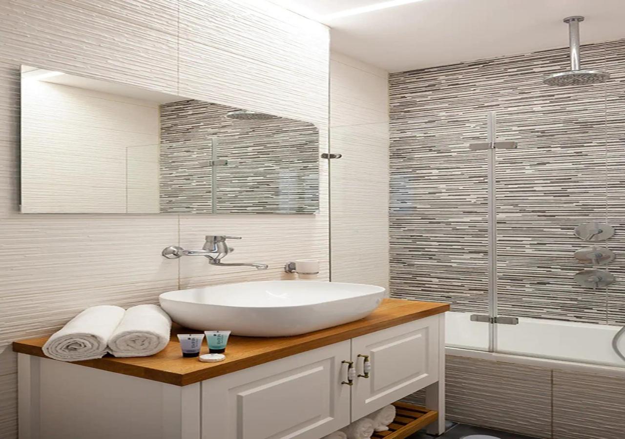 Oַ&O Group- Luxury Penthouse Jacuzzi Sea 36 Floor Bat Yam Exterior foto